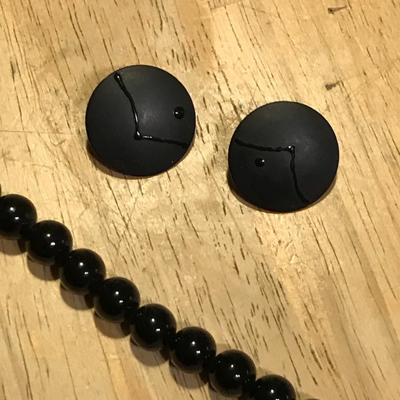 LOWEST PRICE Funky 80s black and white necklace earrings - Picture 3 of 3